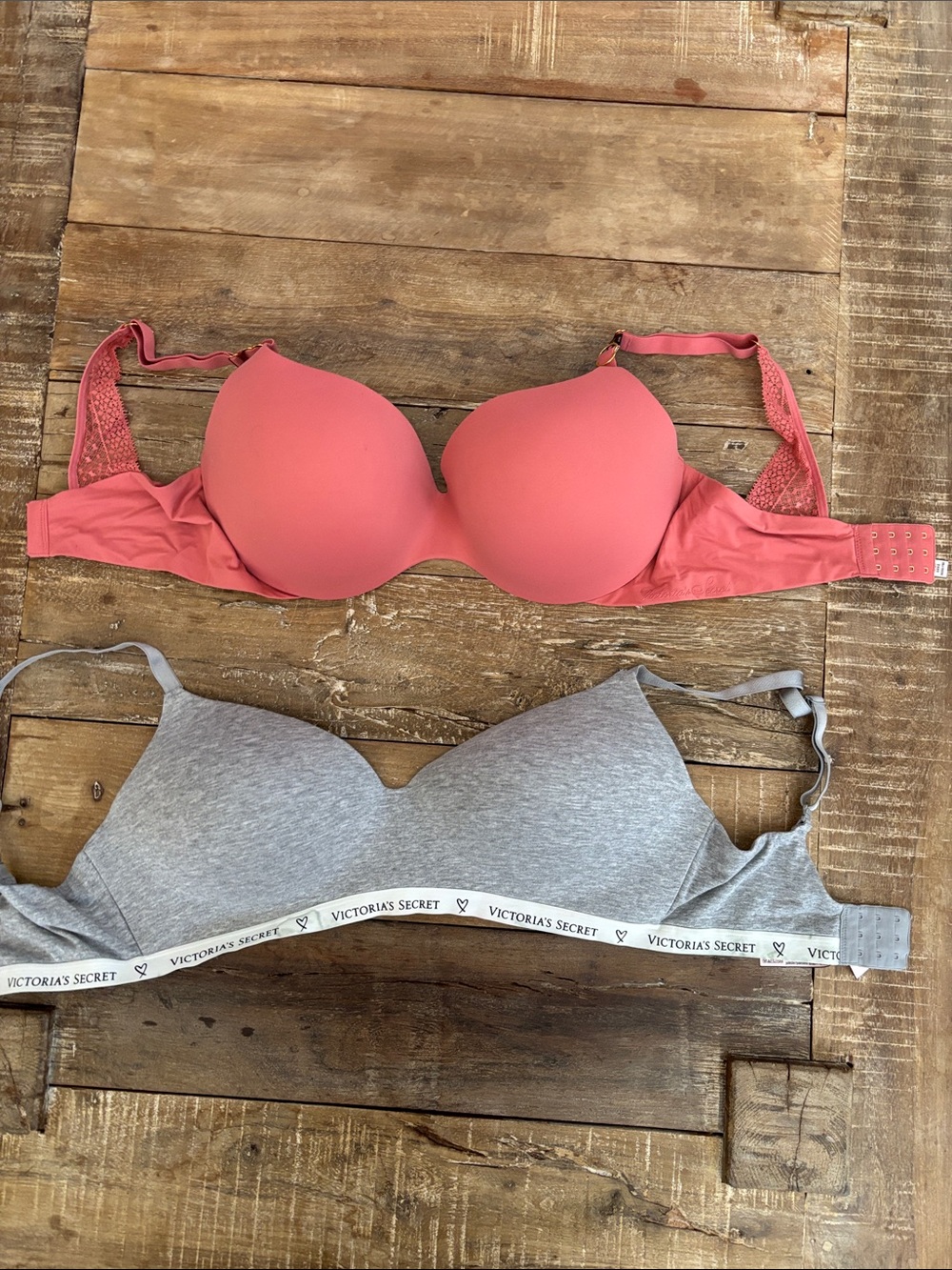 Victoria’s Secret bundle of 2 Bras